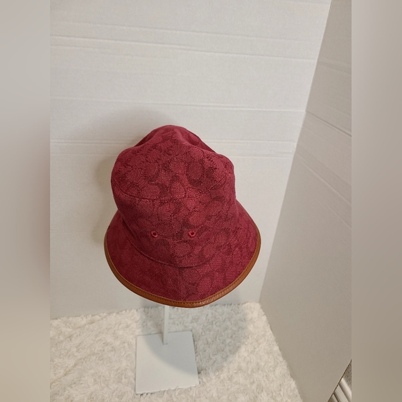 NWOT Coach Signature Jacquard Bucket Hat - Picture 5 of 5